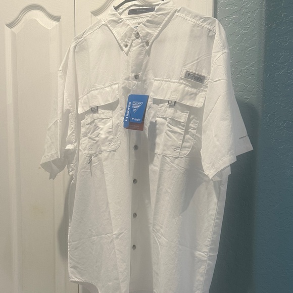 Columbia Other - Columbia Men's White Casual Button Down Shirt omni shade relaxed Fit Size L